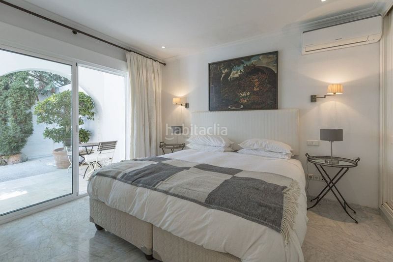 Foto 542e3ee6-a02f-4cba-ae11-cad81fa950f6. Xalet amb aparcament piscina a Calahonda Mijas