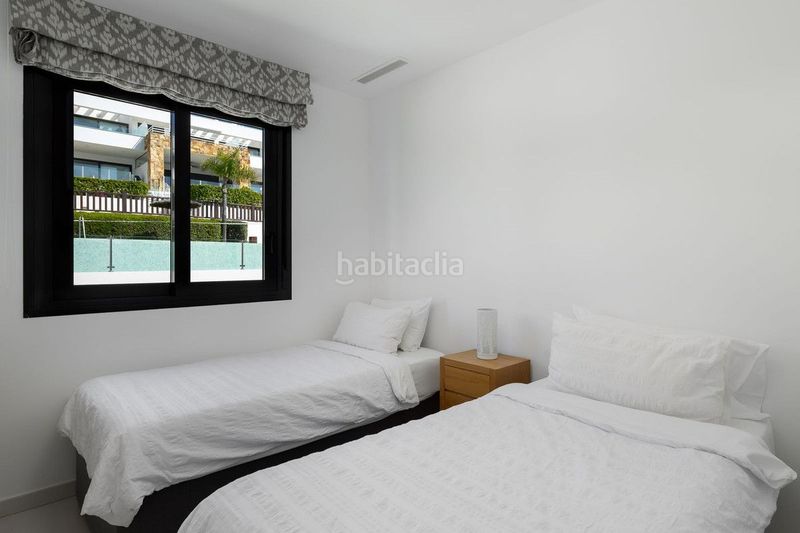 Foto 4340d5c1-c5f8-4d1a-b5bf-cef50f4303bb. Casa amb aparcament piscina a La Carolina - Guadalpín Marbella
