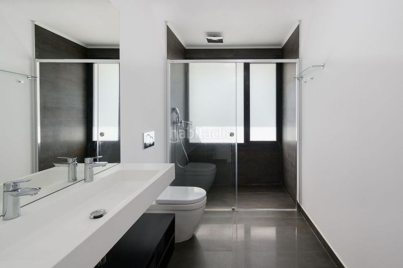 Foto d9429ea4-68a0-4951-b97a-913c29b753d9. Casa amb aparcament piscina a La Carolina - Guadalpín Marbella