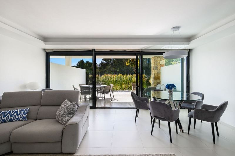 Foto e5cd5b7f-a486-460f-baaf-8be7c9a154c5. Casa amb aparcament piscina a La Carolina - Guadalpín Marbella