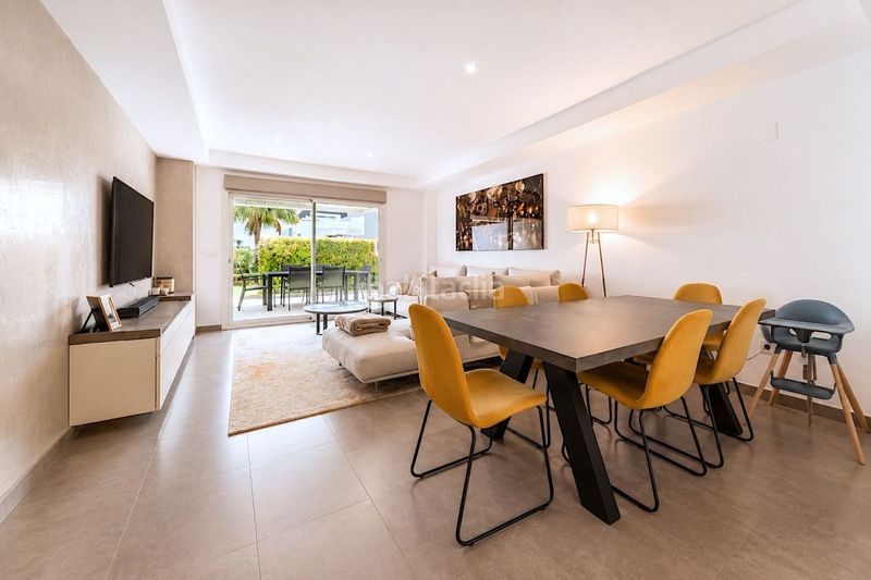 Foto 97637a6e-680f-46ba-bb6c-372aaecd942d. Apartament amb aparcament piscina a Nueva Atalaya Estepona