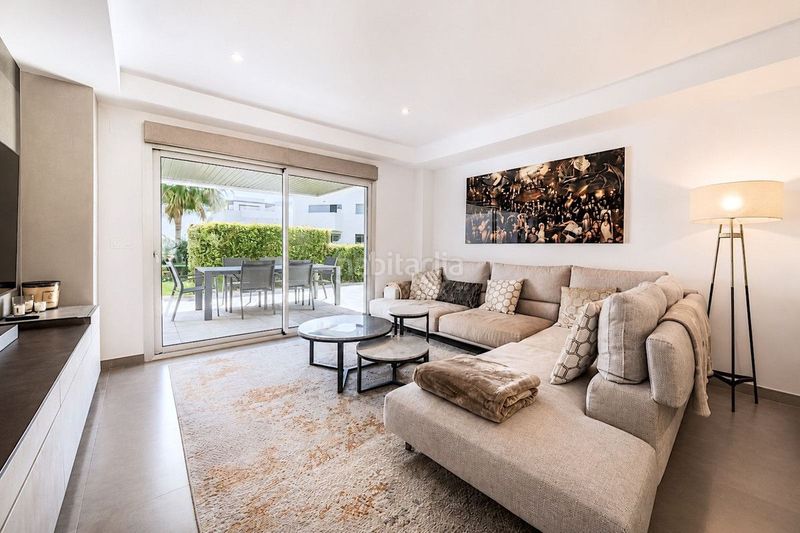 Foto fa726f6c-38d2-438f-a9a7-69f8478bb73c. Apartament amb aparcament piscina a Nueva Atalaya Estepona