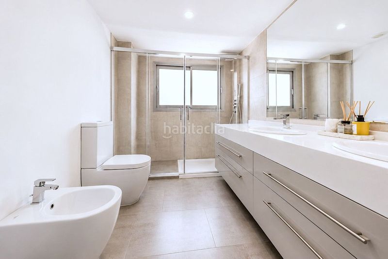 Foto 6f8d6465-b597-4667-a427-bc07bfb31954. Apartamento en Nueva Atalaya Estepona