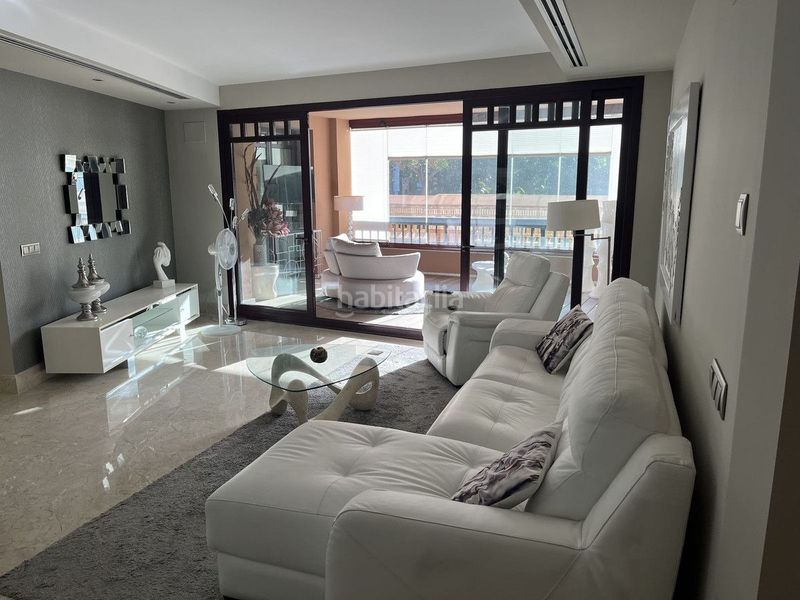Foto 463ef3e5-de10-4a91-a772-6167427ffee2. Apartament amb aparcament piscina a Nueva Alcántara Marbella