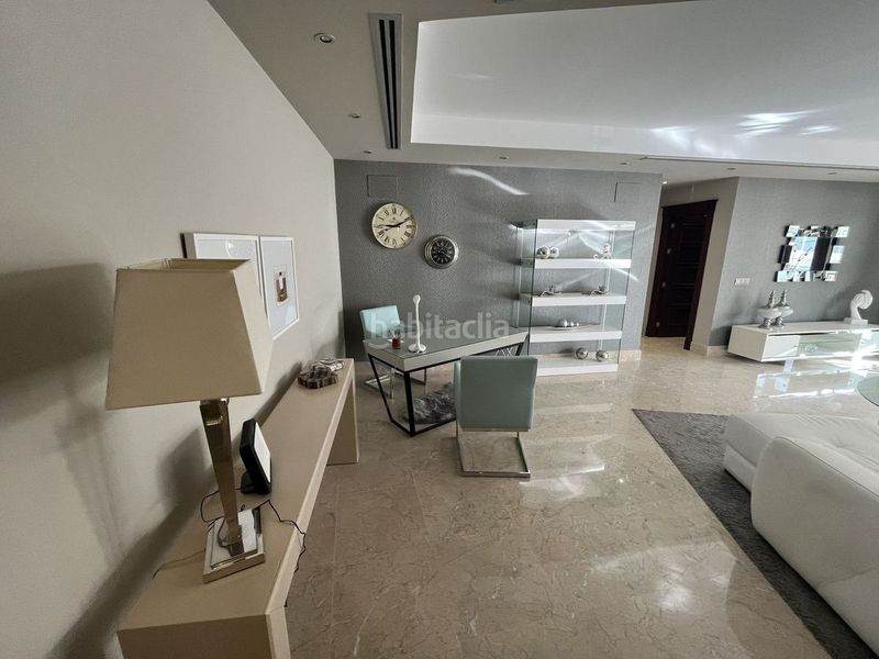 Foto 6d914edd-247a-497c-8622-1e65eef1f99e. Apartament amb aparcament piscina a Nueva Alcántara Marbella