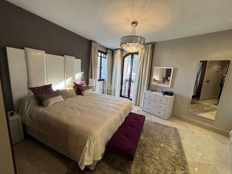 Foto b301f179-e54a-4d7a-9795-a1e388b38000. Apartament amb aparcament piscina a Nueva Alcántara Marbella