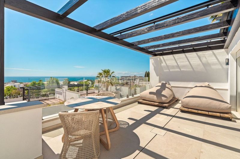 Foto 0264003b-a217-4275-9264-edff6f89e630. Casa amb aparcament piscina a Santa Clara Marbella