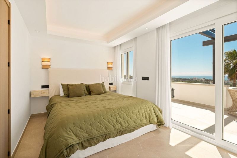 Foto a98f6d68-2fa0-4f54-9545-3243b7503b7f. Casa amb aparcament piscina a Santa Clara Marbella