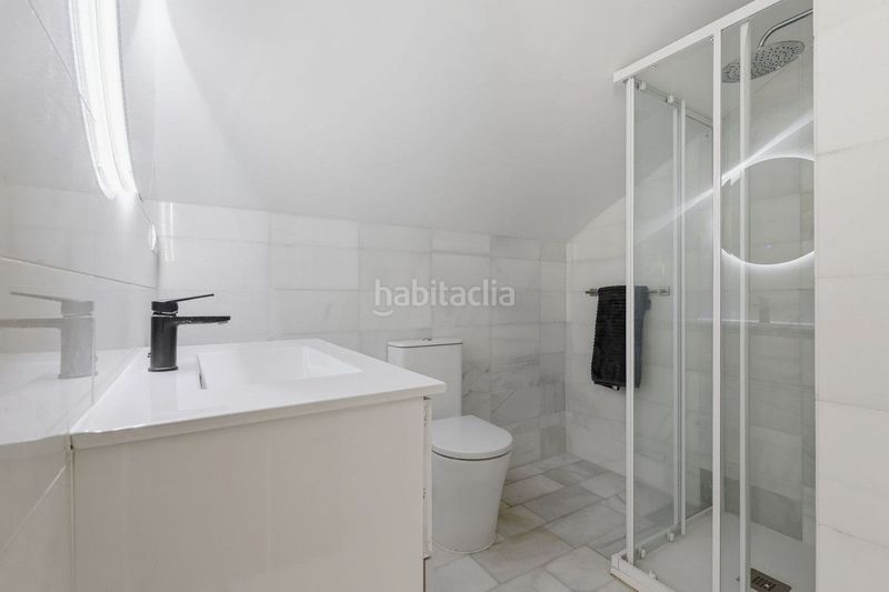 Foto 8aa6e617-fe2d-40d8-aaec-60fb3e6d7bdc. Casa en Parque Central Estepona