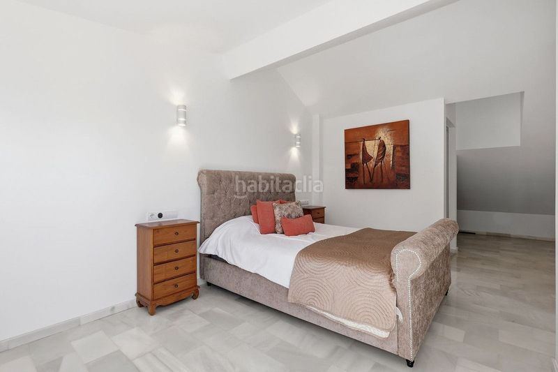 Foto 9b24d602-2579-438e-b8ec-5a6a927ba848. Casa en Parque Central Estepona