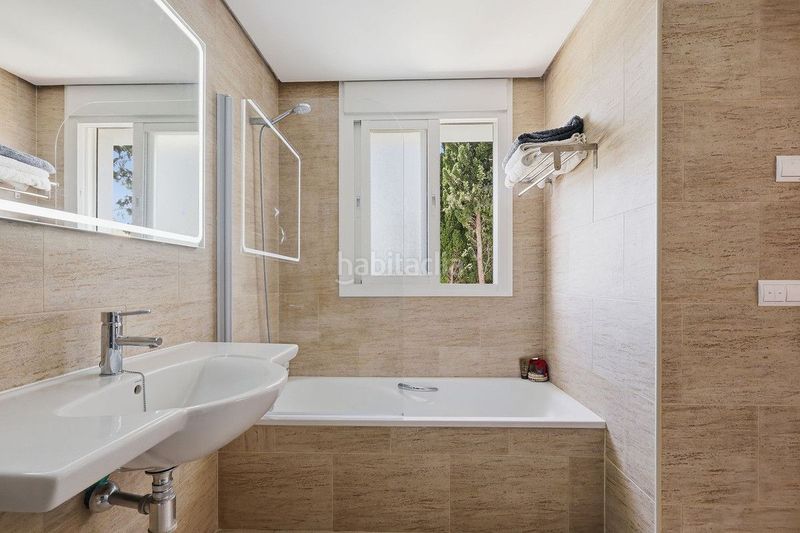 Foto cdb94989-75e2-457a-96be-42e3a3ea69d9. Casa en Parque Central Estepona