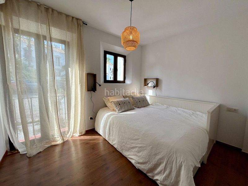 Foto 35b800f3-e3d4-4a24-8783-1dcf93e93a1b. Casa amb piscina a Las Brisas Marbella