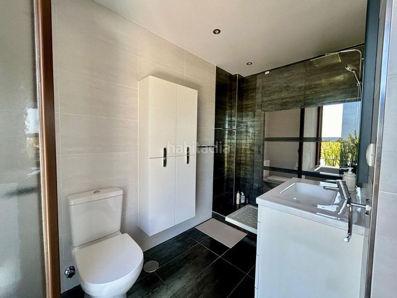 Foto 4c644182-bfea-43ff-bcff-2740942b0437. Casa amb piscina a Las Brisas Marbella