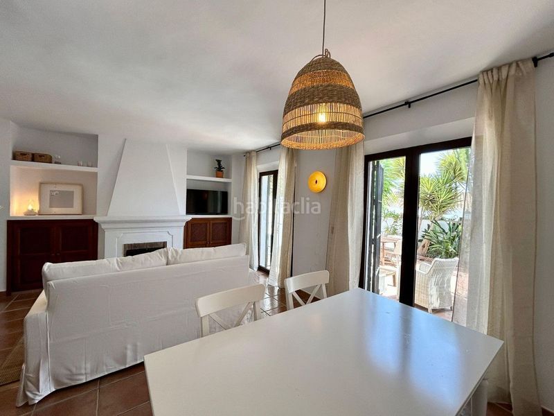 Foto cf882704-5207-49d1-994f-3d2413004262. Casa amb piscina a Las Brisas Marbella