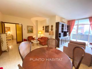 Flat  Carrer de la indstria. Finca seorial