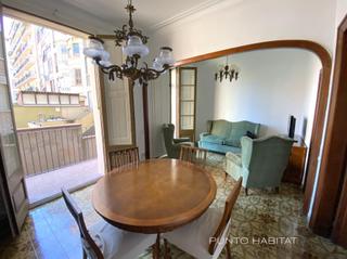 Piso en La Nova Esquerra de l´Eixample. Finca regia