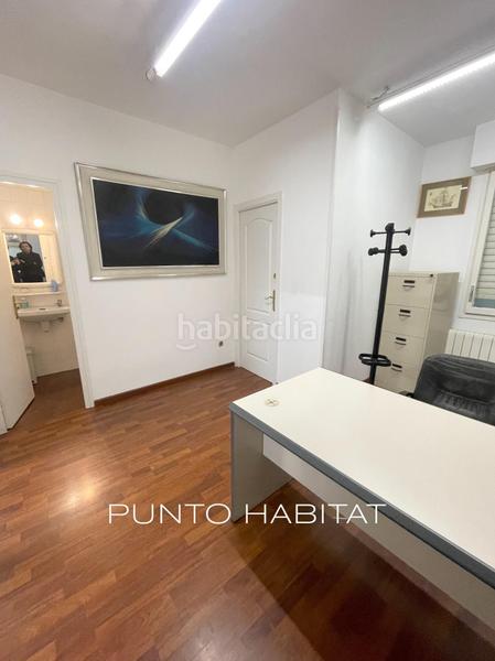 Foto 617376a3-95b3-4a3a-972a-a2ba44fada83. Location bureau dans carrer d'hipòlit lázaro 34 dans Barcelona