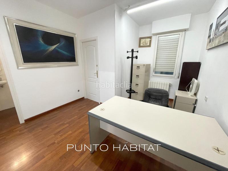 Foto 9bfe98f2-6044-4416-9ba4-33ec5afee951. Location bureau dans carrer d'hipòlit lázaro 34 dans Barcelona