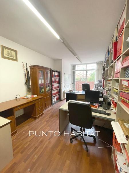 Foto bb6cf158-80fa-4b15-ba11-557eeeca461a. Location bureau dans carrer d'hipòlit lázaro 34 dans Barcelona