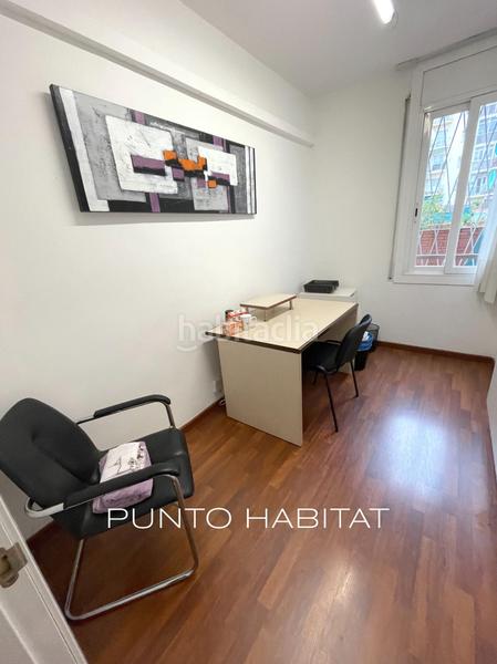 Foto c059f0dd-7690-4c34-ba8d-50fcfd18c330. Location bureau dans carrer d'hipòlit lázaro 34 dans Barcelona