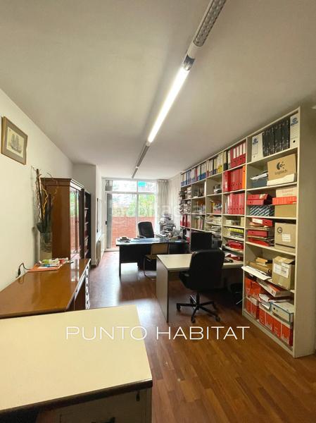 Foto c38f7e64-1ec8-4273-9e89-6bb364e19333. Location bureau dans carrer d'hipòlit lázaro 34 dans Barcelona