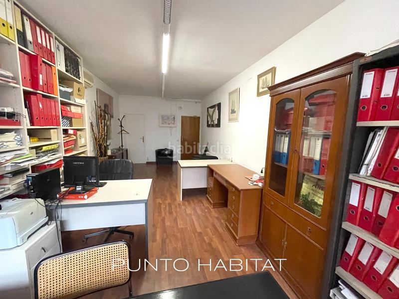 Foto e932cd9e-c1c1-4dd6-a2b1-eacfc2fe77e4. Location bureau dans carrer d'hipòlit lázaro 34 dans Barcelona