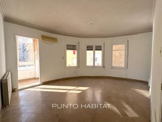 Appartement  Carrer de la indústria. Magnifica propiedad en fina regia