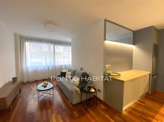Rent Flat in El Camp de l´Arpa del Clot. Reformado y equipado
