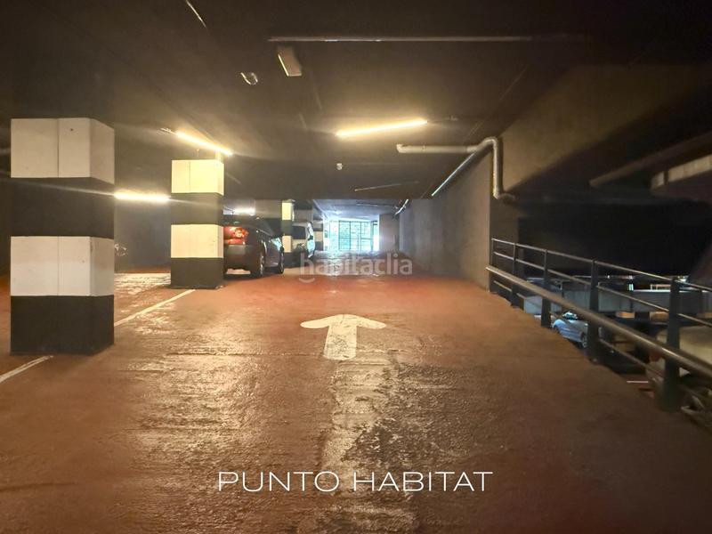 Foto ffa86a14-9ebc-4c8b-96c8-0697c7c4fcd7. Aparcament cotxe a Pedralbes Barcelona