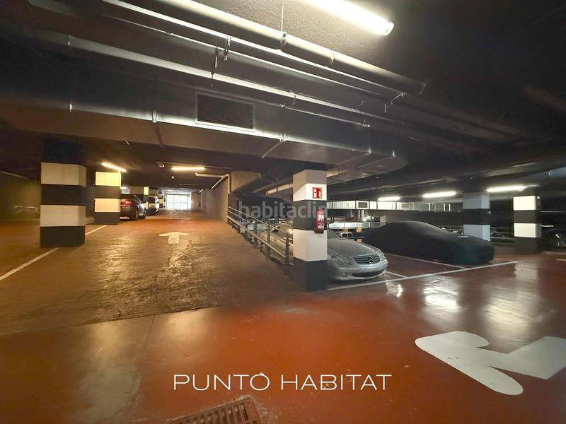 Foto 0cfbe43f-d9fe-444c-9274-7514b9345792. Aparcament cotxe a Pedralbes Barcelona