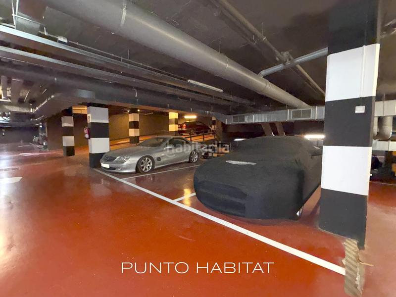 Foto ebe885ec-db0a-41d9-9319-fe68122d3339. Posto auto in Pedralbes Barcelona