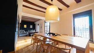 Attico in Eixample. Dúplex con terraza en alcoy zona la salle