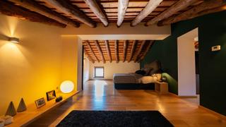 Appartamento in Eixample. Piso de dos plantas con terraza en alcoy zona la salle