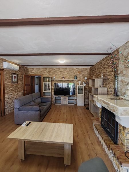 Foto f3e73d2f-6515-4f7b-a877-38d9f4b6925e. Casa chalet venta gormaig en Cocentaina