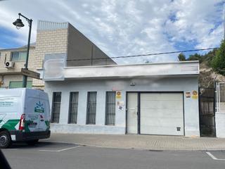 Nave industrial en Centre-Zona Alta. Nave en venta en zona comercial