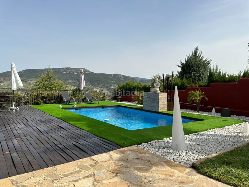 Foto d47604a7-6c02-4384-93b7-e5bfd5cb7f43. Casa con riscaldamento parcheggio piscina in Cocentaina