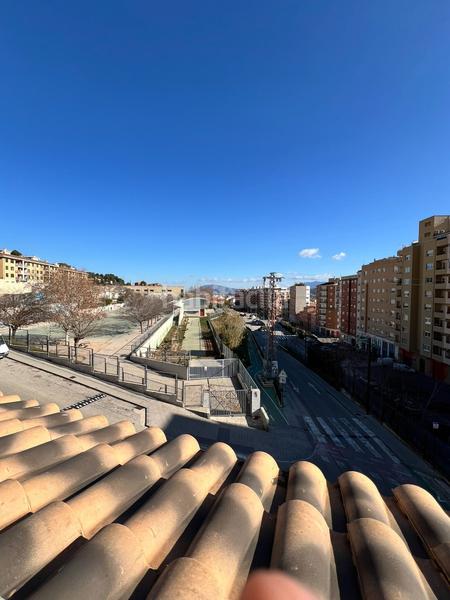 Foto e0886619-a39c-4b44-8982-df2404f8bc41. Casa adossada amb calefacció aparcament piscina a Alcoi