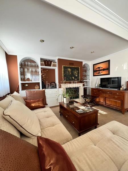 Foto ea72e0e7-e4e6-4cef-82e1-ce06918c4208. Casa adossada amb calefacció aparcament piscina a Alcoi