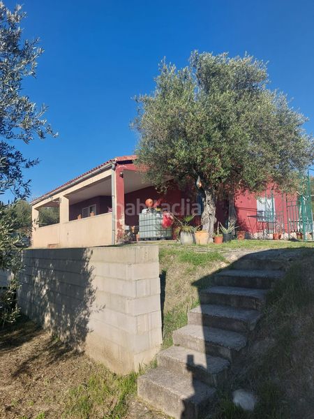 Foto b634a512-305e-4b92-8fab-a272e350b216. Casa amb aparcament piscina a Planes
