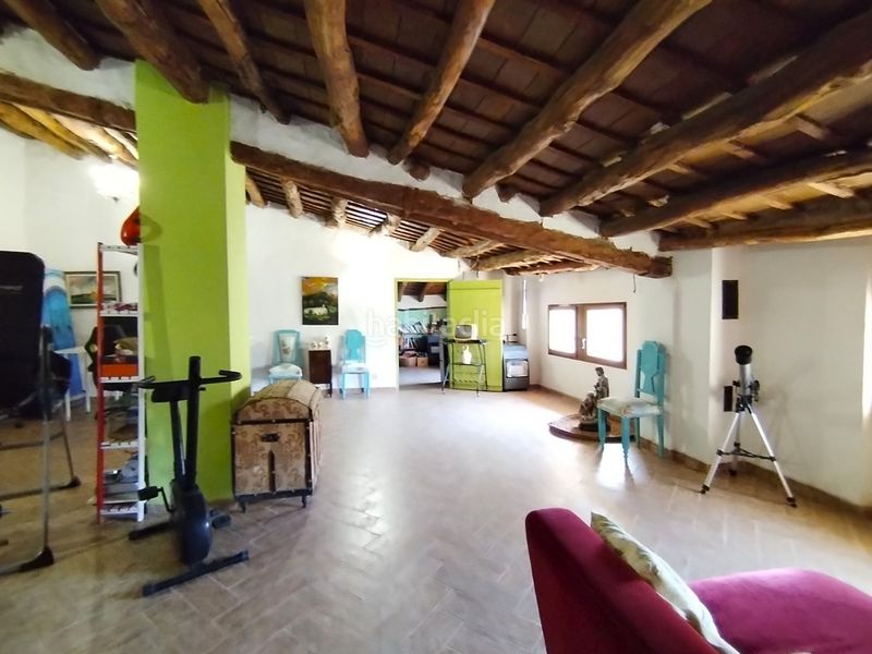 Foto 331b3a4f-ddb3-4aad-83a4-243a7a1dcd40. Casale con parcheggio in Cocentaina