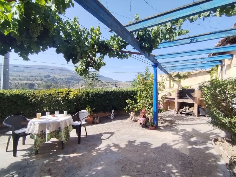 Foto 7c9054f8-e26c-4867-863b-ace4220c30f8. Casale con parcheggio in Cocentaina