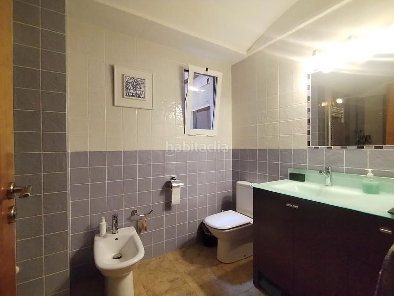 Foto b1721f9e-3935-40f8-bd3e-5e7fa4e45072. Casa amb calefacció piscina a Eixample Alcoi