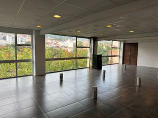 Lloguer Local Comercial a Centre-Zona Alta. Oficinas alquiler alcoy zona centro