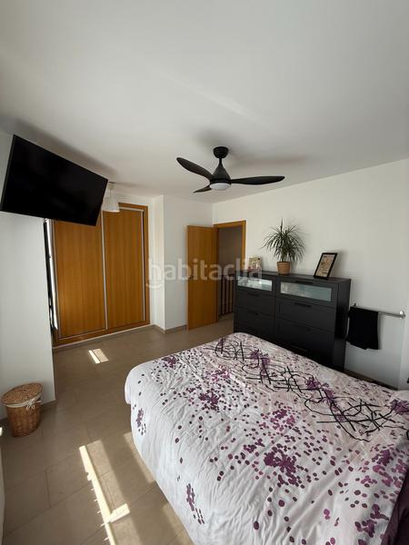 Foto 5d12d3b9-3425-4a3a-94b0-a2d2b16db0df. Casa adossada amb calefacció aparcament piscina a Alcoi