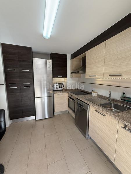 Foto f2bdc800-49e4-4726-8781-dcb9059a14e2. Casa adossada amb calefacció aparcament piscina a Alcoi