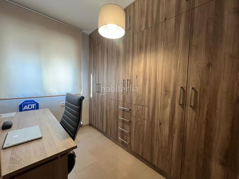 Foto bc76b298-1f4f-43d6-bb01-e2a40c212275. Casa adossada amb calefacció aparcament piscina a Alcoi