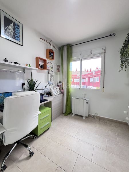 Foto cfd4fbbb-54ea-40c1-8001-b35893bd26a5. Rent flat with pool in Cocentaina