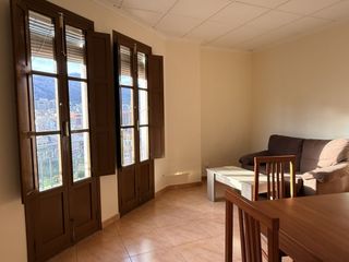 Etagenwohnung in Centre-Zona Alta. Piso venta alcoy zona centro