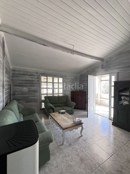 Foto 63dd69bd-e3b0-430c-a89d-dc69a9a41cc5. Casa amb aparcament a Centre-Zona Alta Alcoi