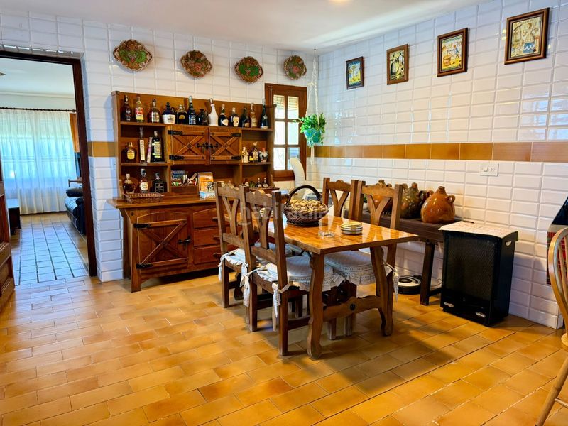 Foto 23d3b69e-42d8-4ee7-b6e3-447ebce8fd3c. Casa amb calefacció piscina a Batoi Alcoi